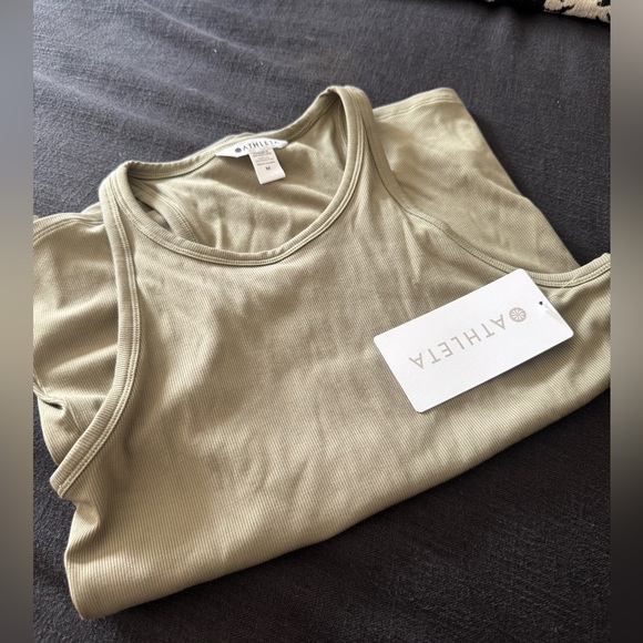 NWT Athleta Signature Rib Tank - Picture 4 of 4